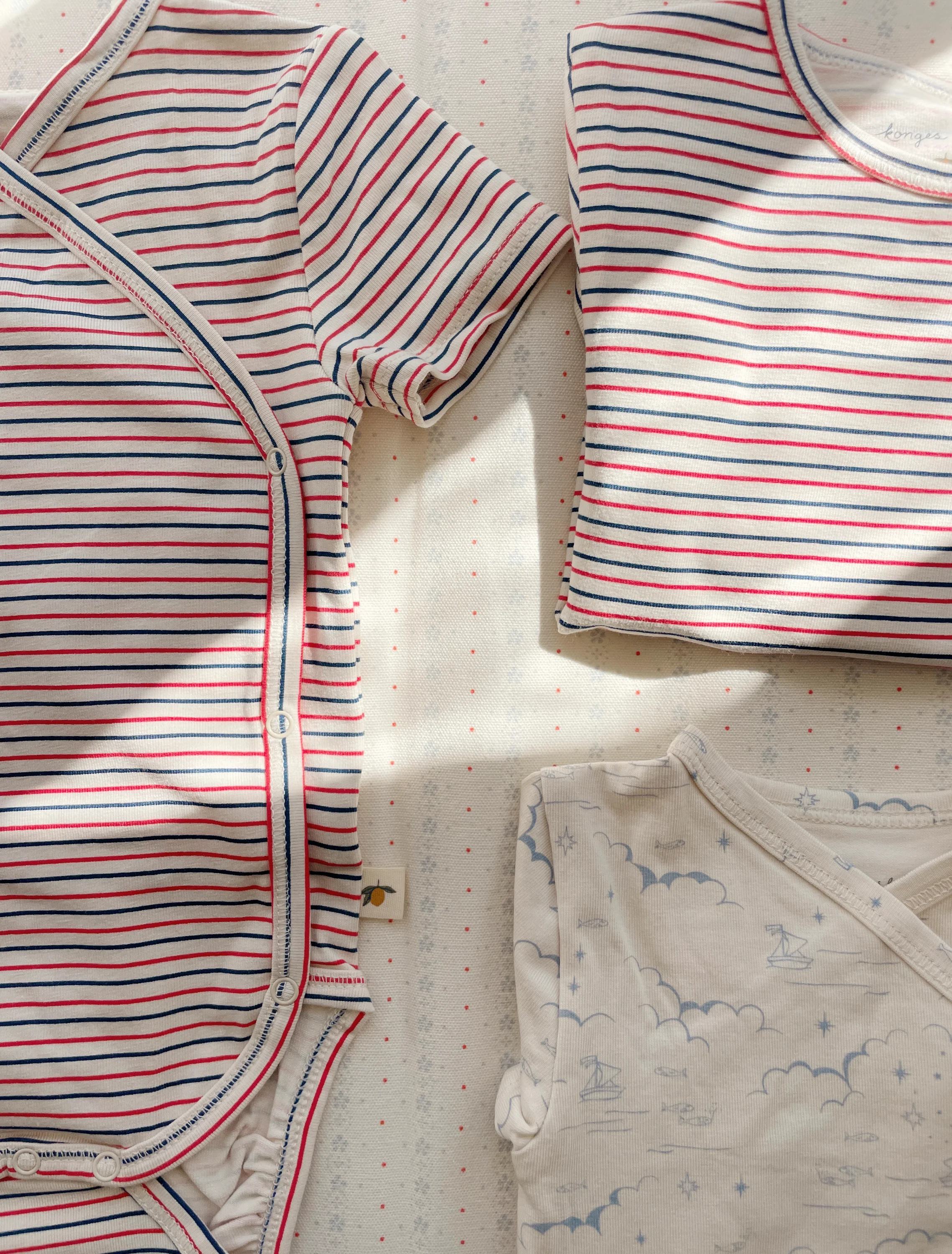 Basic SS Bodysuit in Stripe Tricolore Petit - Image 2