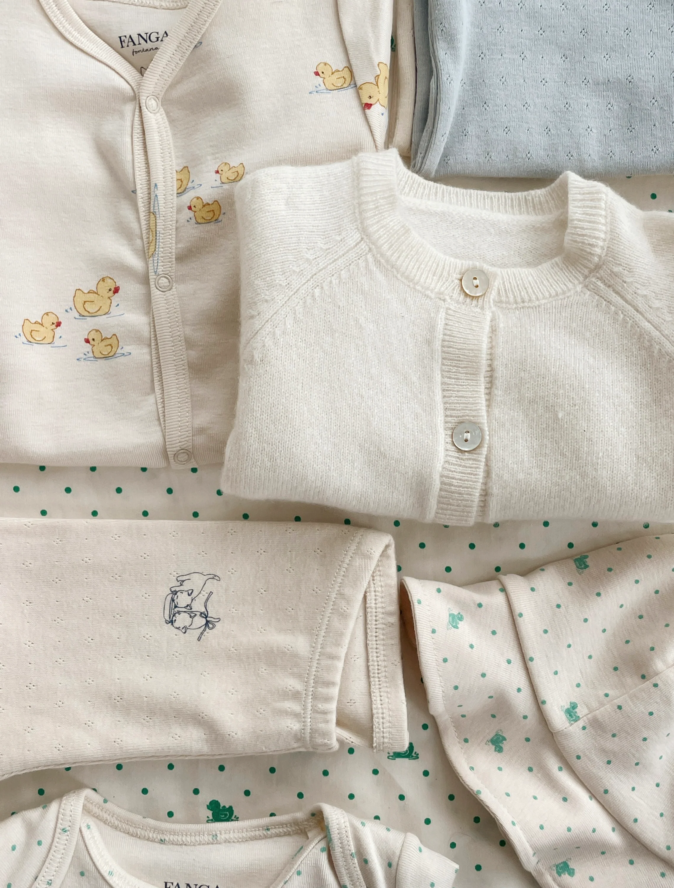 Bello Due Onesie in Fanga Mio - Image 3