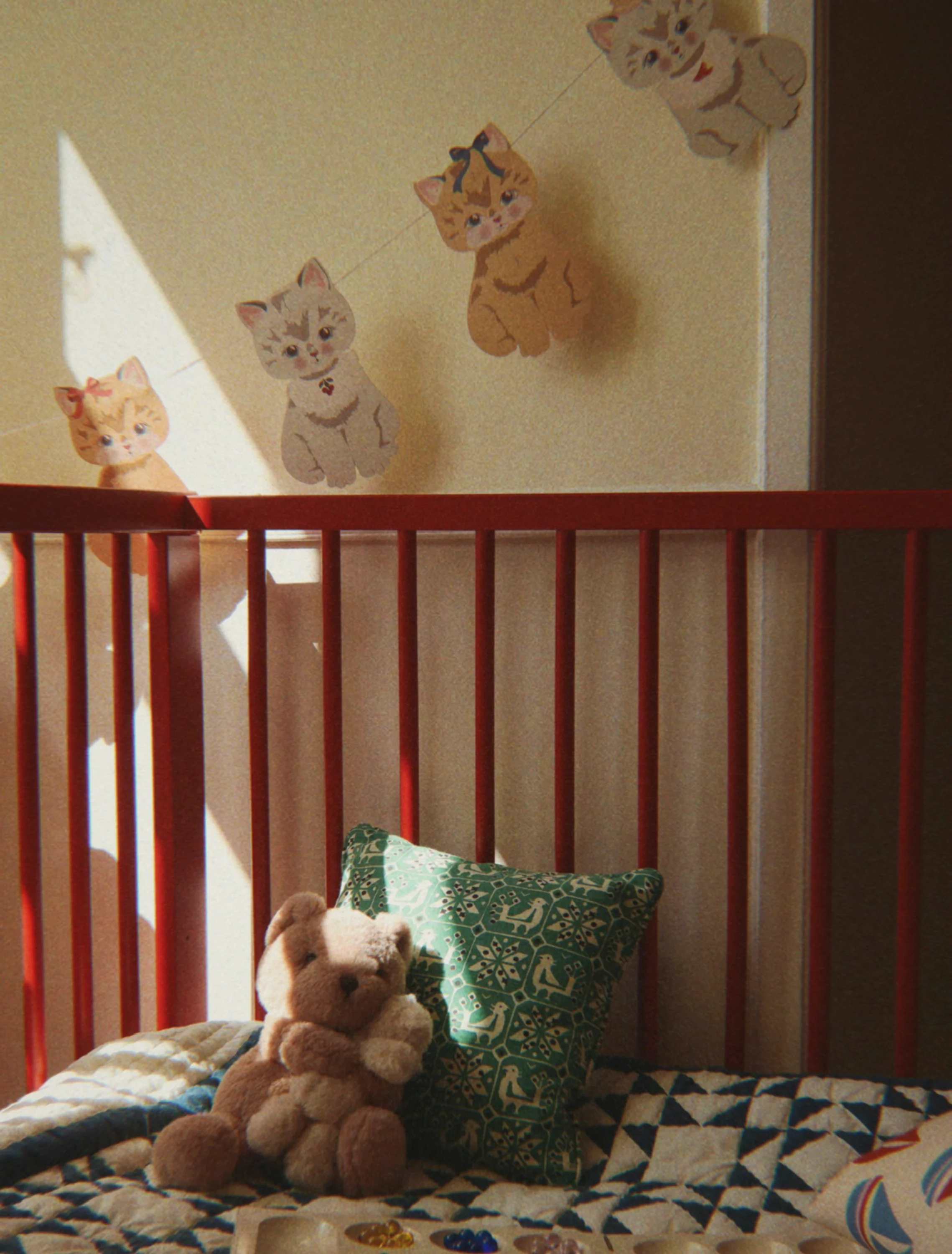 Cutie Garland in Cat - Image 5