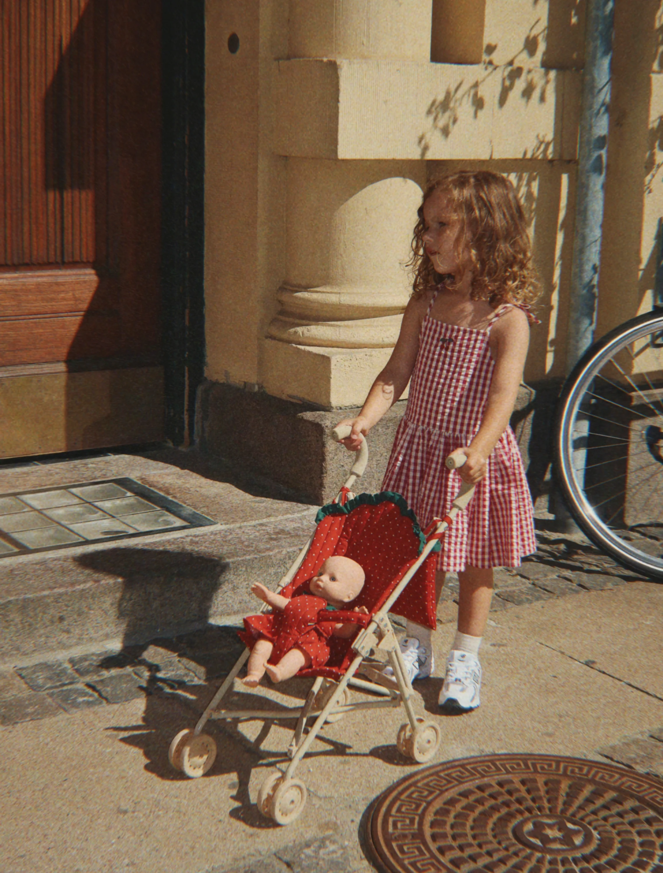 Doll Stroller in Fraise Dot - Image 3