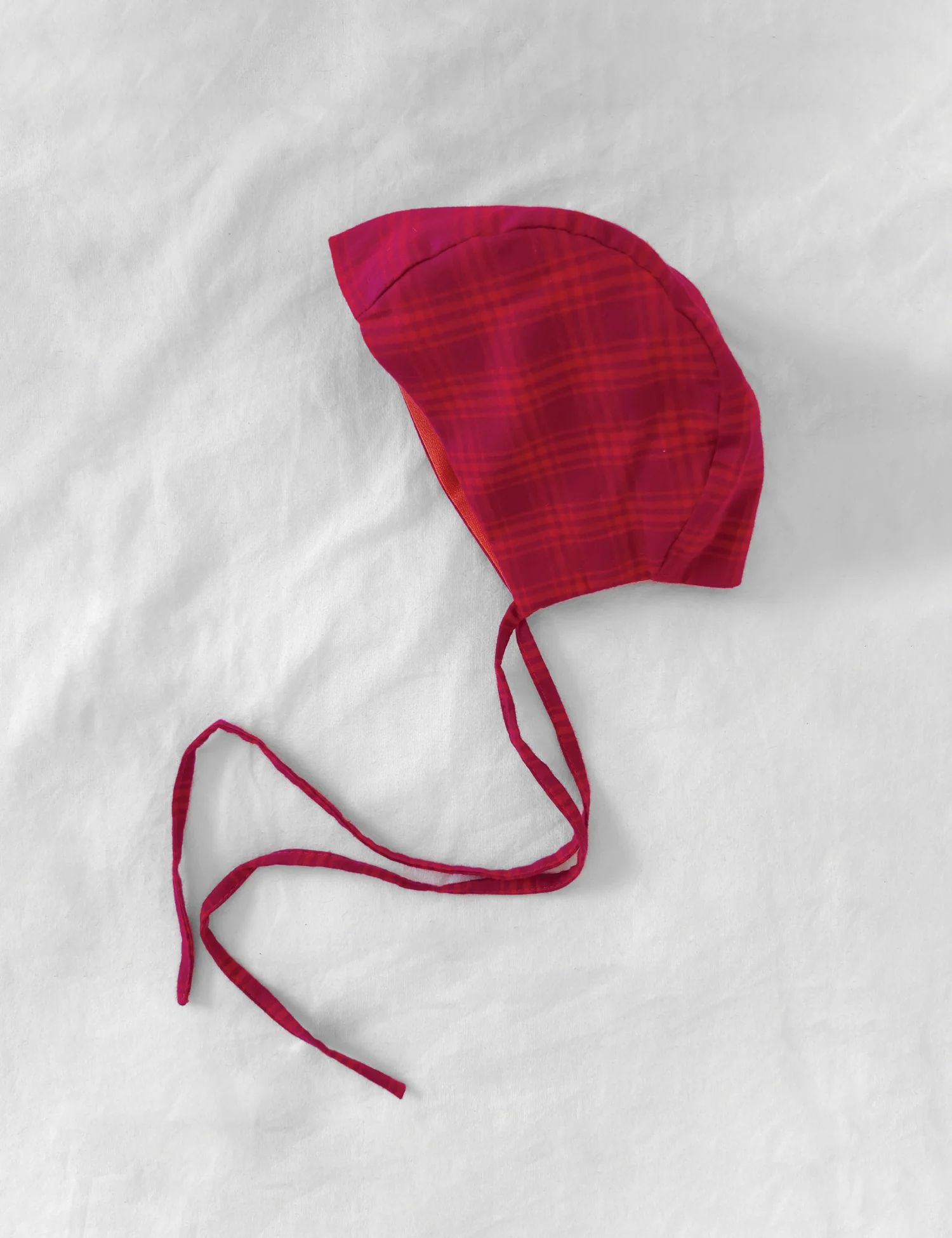 Red Queen Bonnet - Image 3