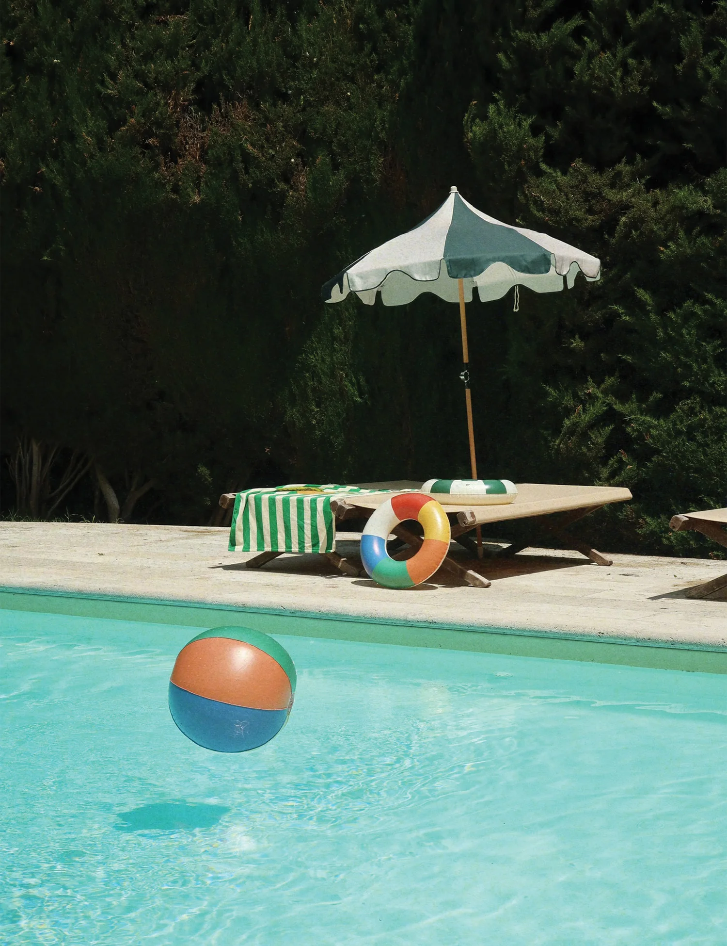 Swim Ring + Beach Ball in Multi - Image 5