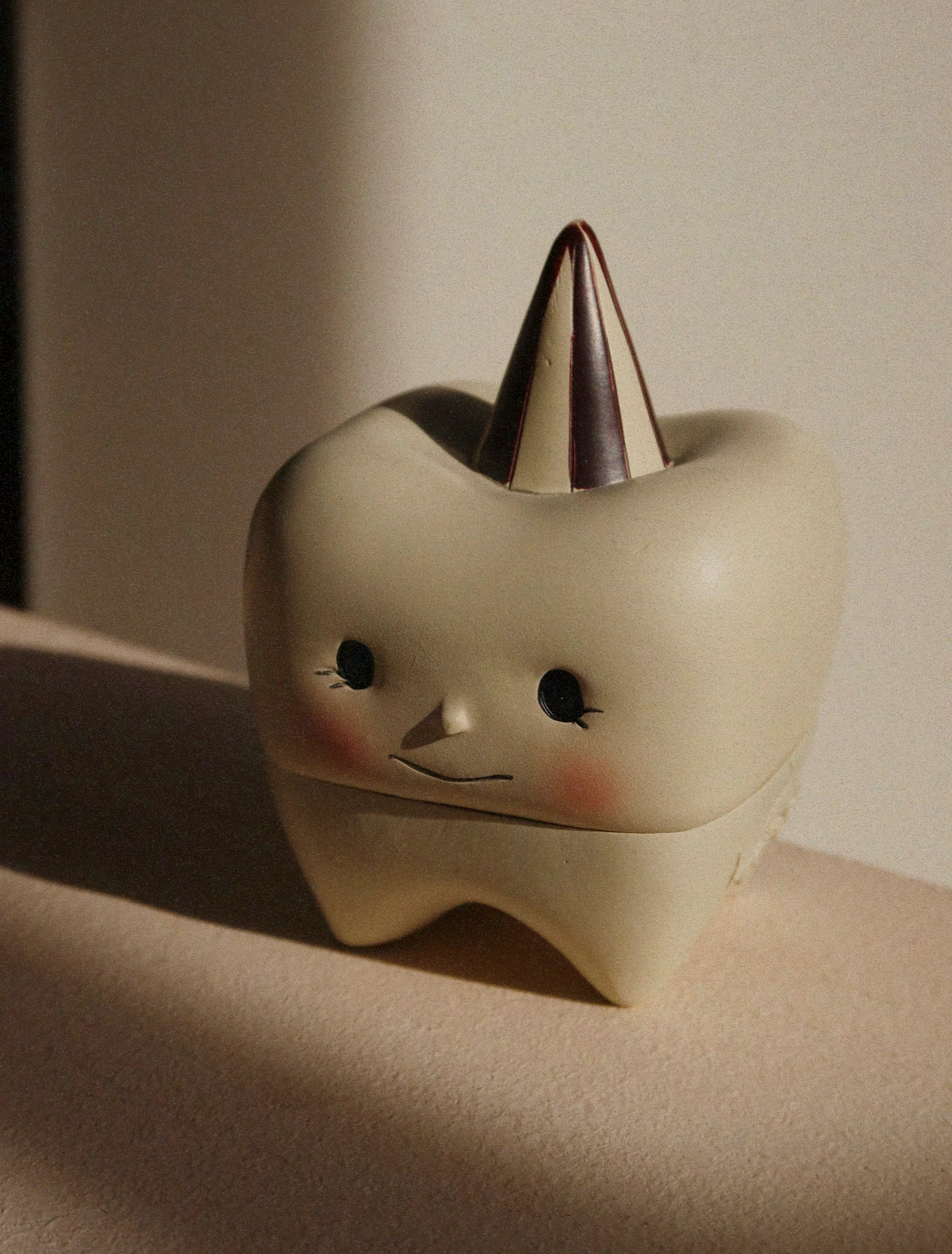 Tooth Box in Off White - Image 3